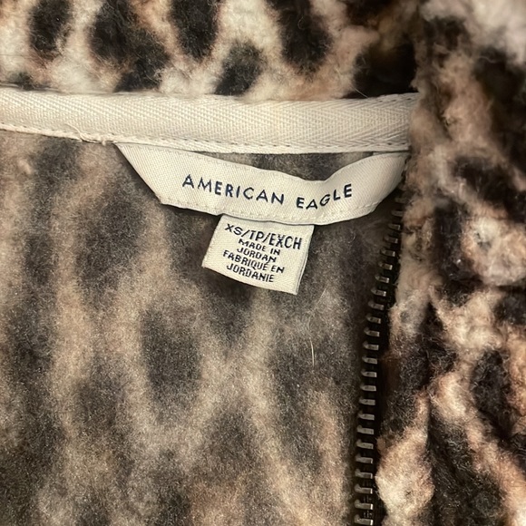 AE ZIP UP - Picture 2 of 2